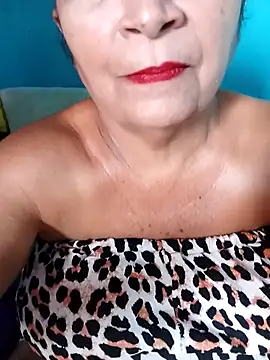 Snapshot of naysi chatting on 10-13-25, 03:46 naysi online show from 10-13-25, 03:46