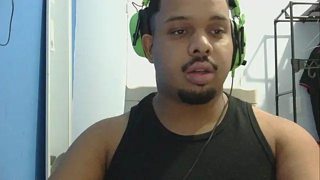 Mobtcreator23 online show from 05-13-26, 01:01