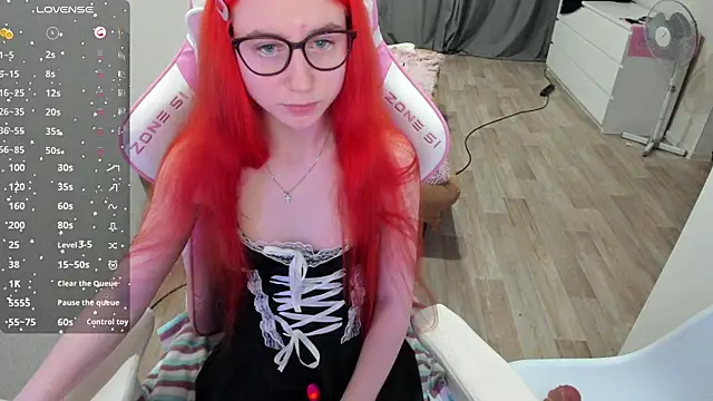 Malina Lovely online show from 10-27-25, 08:32