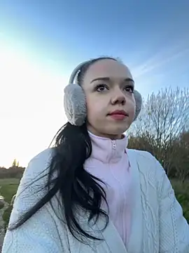 Vanesskaa online show from 11-13-25, 04:00