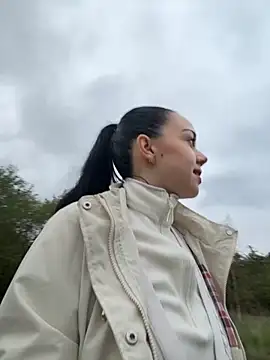 Vanesskaa online show from 10-14-25, 04:51