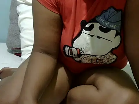 Snapshot of kelly255 chatting on 09-23-25, 03:35 kelly255 online show from 09-23-25, 03:35
