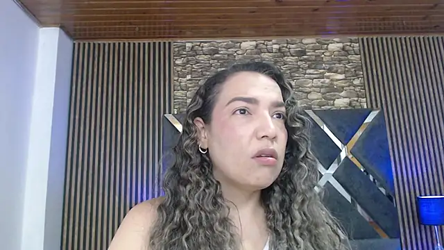 marie hss online show from 12-19-25, 08:33