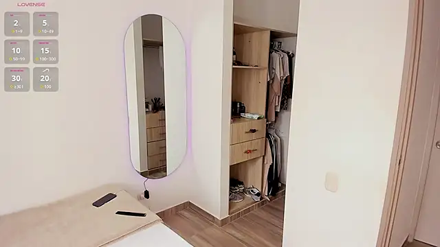 rose scottt online show from 10-15-25, 03:09