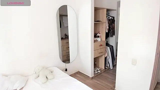 rose scottt online show from 02-18-26, 05:20