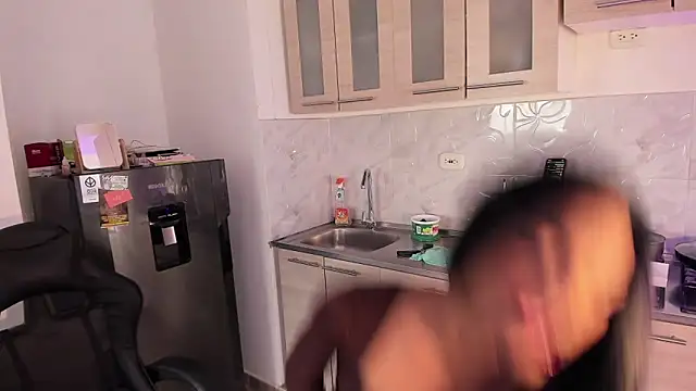 rose scottt online show from 04-05-26, 07:53