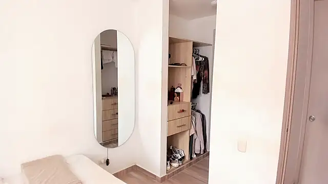 rose scottt online show from 02-08-26, 05:54