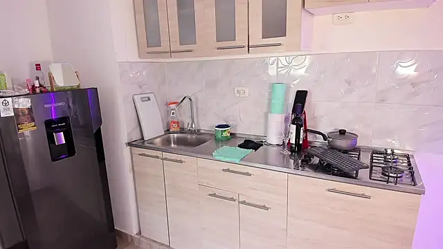 rose scottt online show from 03-15-26, 06:15