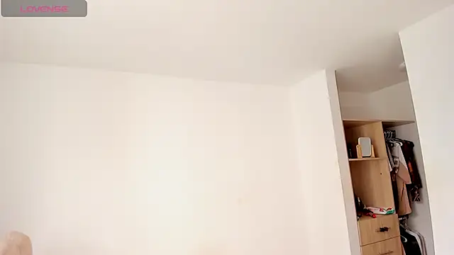 rose scottt online show from 09-11-25, 03:01