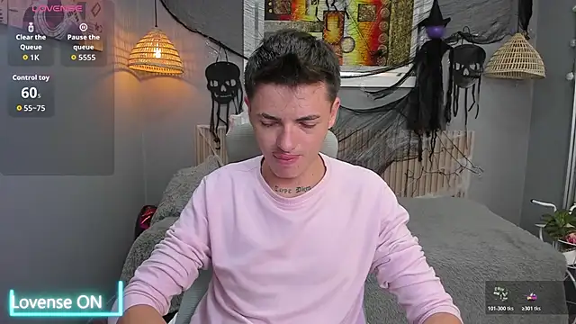 tossetrech online show from 10-31-25, 03:14