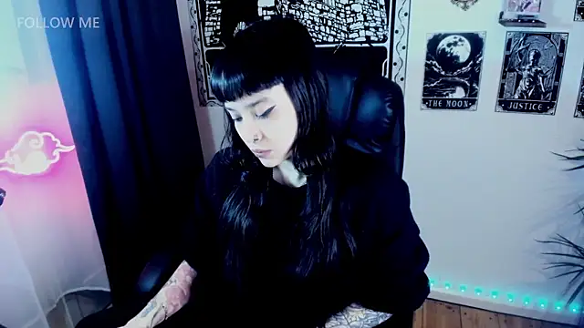 Demongirl6666 online show from 12-19-25, 08:55