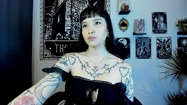 Demongirl6666 online show from 10-15-25, 06:05