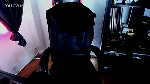 Demongirl6666 online show from 06-10-26, 06:58