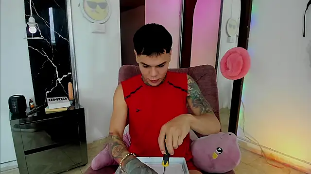 Jordyrodriiguez online show from 11-14-25, 08:12