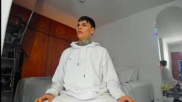 Jordyrodriiguez online show from 02-16-25, 06:32