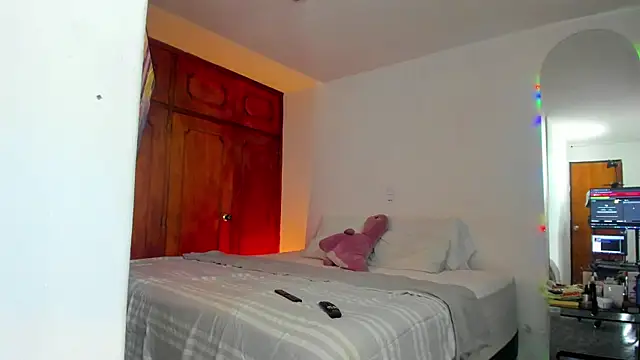 Jordyrodriiguez online show from 02-15-25, 04:14