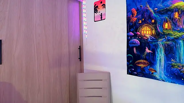 CatrinaRossi online show from 11-20-25, 07:58