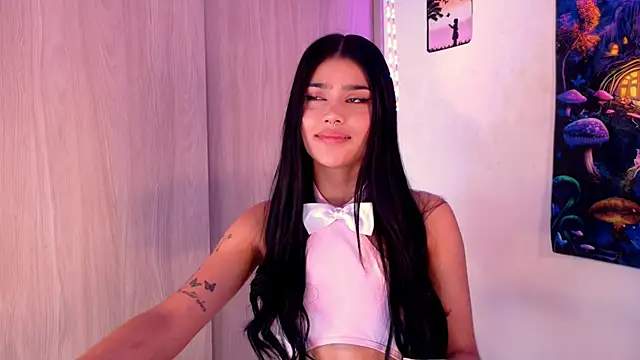 CatrinaRossi online show from 11-26-25, 07:58