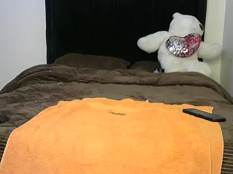 Snapshot of Moniklavy chatting on 02-04-25, 05:55 Moniklavy online show from 02-04-25, 05:55