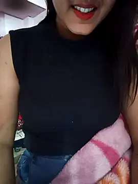 Snapshot of Bittu-rani chatting on 01-20-25, 08:41 Bittu-rani online show from 01-20-25, 08:41