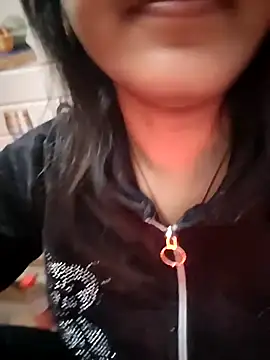 Snapshot of Bittu-rani chatting on 02-06-25, 06:18 Bittu-rani online show from 02-06-25, 06:18