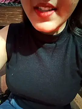 Snapshot of Bittu-rani chatting on 01-20-25, 11:45 Bittu-rani online show from 01-20-25, 11:45