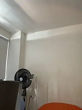 Liissa cute  online show from 11-20-25, 07:36