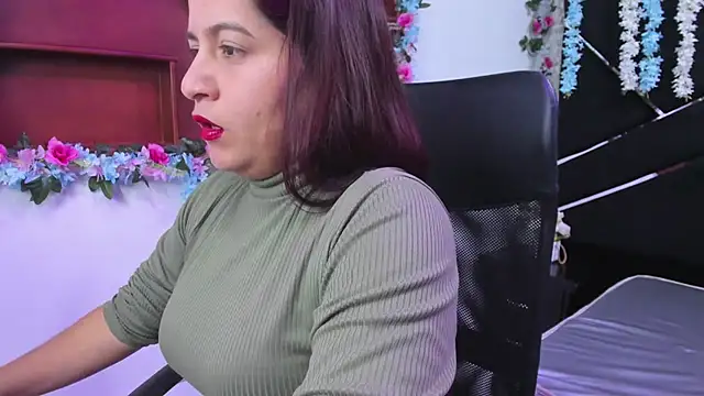 MariaClay online show from 11-26-25, 12:05