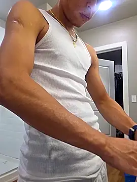 Yoko0381 online show from 12-01-25, 04:35