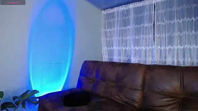 Snapshot of peyton_golden1 chatting on 02-07-25, 05:10 peyton golden1 online show from 02-07-25, 05:10