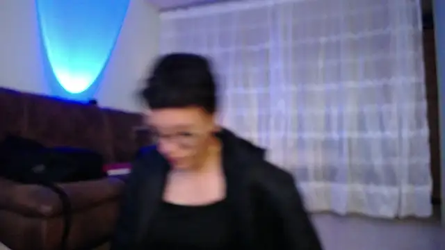 Snapshot of peyton_golden1 chatting on 02-20-25, 07:12 peyton golden1 online show from 02-20-25, 07:12