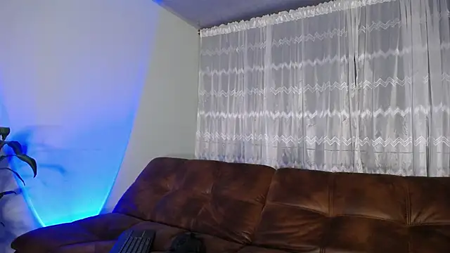 Snapshot of peyton_golden1 chatting on 03-14-25, 01:05 peyton golden1 online show from 03-14-25, 01:05