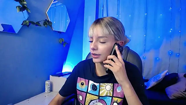 peyton golden1 online show from 11-11-25, 03:23