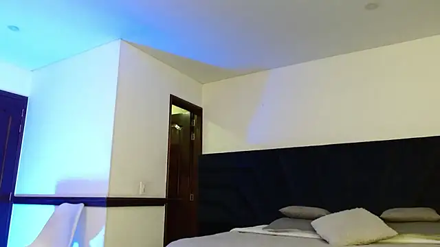 peyton golden1 online show from 04-06-26, 03:57