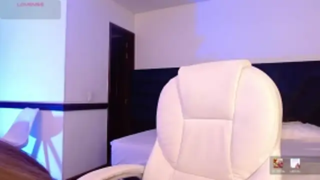 peyton golden1 online show from 04-16-26, 03:18