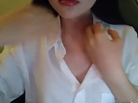 Yin-girl online show from 10-02-25, 07:17