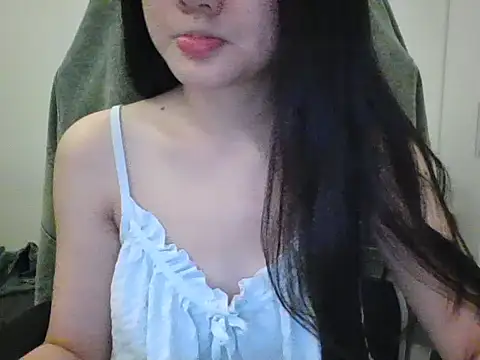 Yin-girl online show from 09-27-25, 11:38