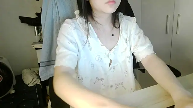 Yin-girl online show from 02-28-26, 05:56