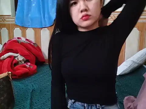 Yin-girl online show from 02-20-25, 11:42