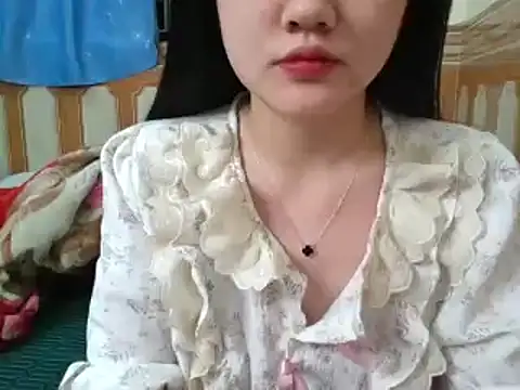 Yin-girl online show from 02-16-25, 11:16