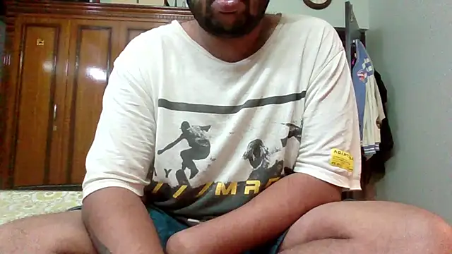 whoreboi98 online show from 12-19-24, 08:13