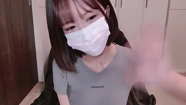 Snapshot of TsukasaSakai chatting on 03-20-25, 01:02 TsukasaSakai online show from 03-20-25, 01:02