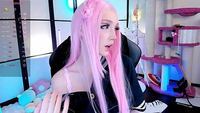 LilithLin online show from 03-18-26, 06:20