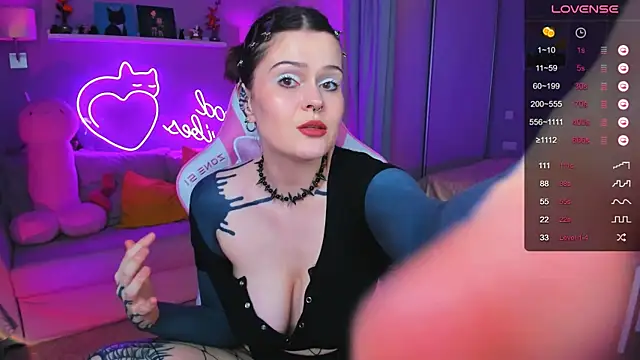 Snapshot of lisa_moonlight chatting on 01-14-25, 03:47 lisa moonlight online show from 01-14-25, 03:47