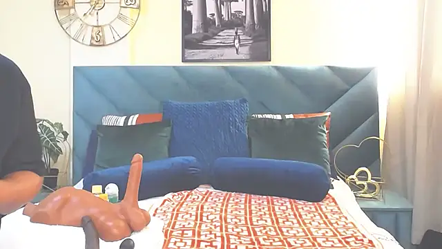 BubbleAngel online show from 10-08-25, 04:47