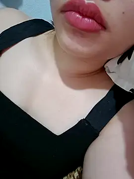 Snapshot of Wettpussyxx chatting on 09-21-25, 07:46 Wettpussyxx online show from 09-21-25, 07:46