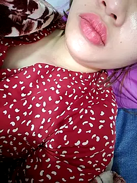 Snapshot of Wettpussyxx chatting on 11-13-25, 12:58 Wettpussyxx online show from 11-13-25, 12:58