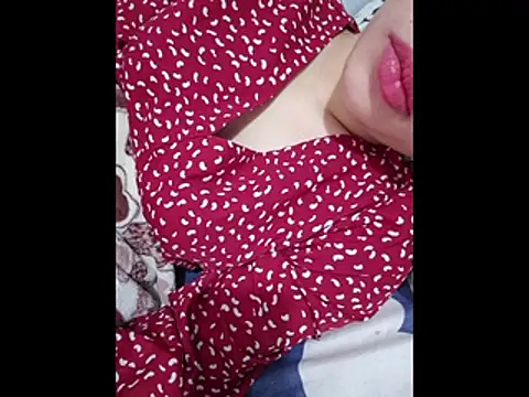 Snapshot of Wettpussyxx chatting on 11-14-25, 12:36 Wettpussyxx online show from 11-14-25, 12:36