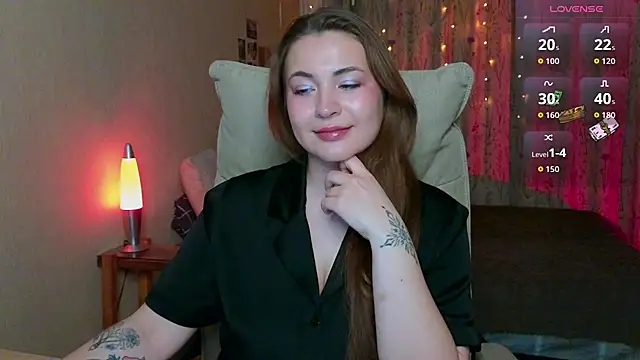 Snapshot of LisaCase chatting on 02-09-26, 01:31 LisaCase online show from 02-09-26, 01:31