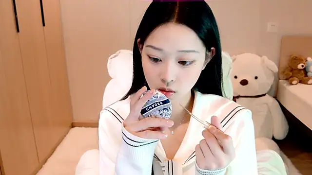 Xueb J online show from 01-22-25, 05:38